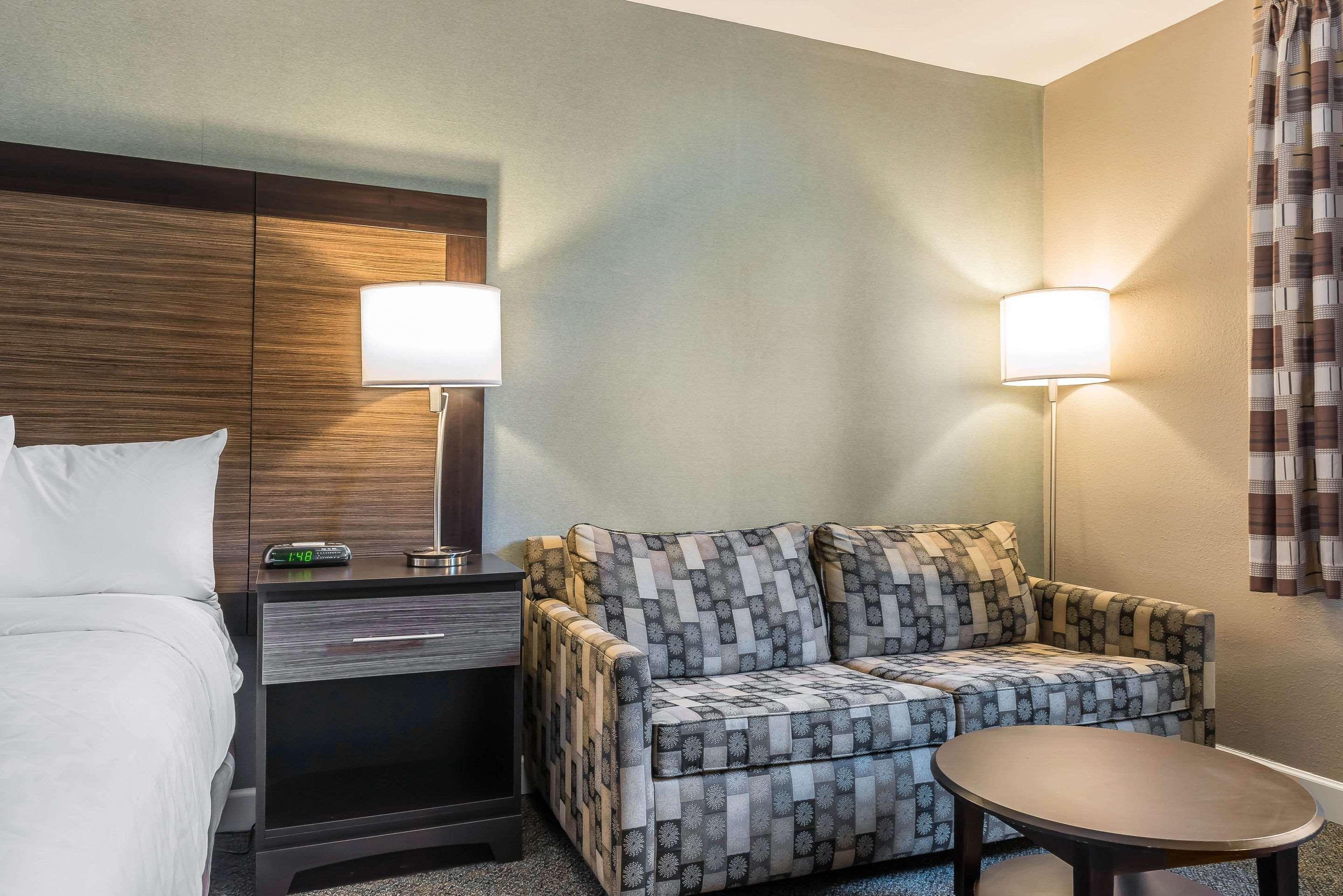 Clarion Inn Belle Vernon Kültér fotó