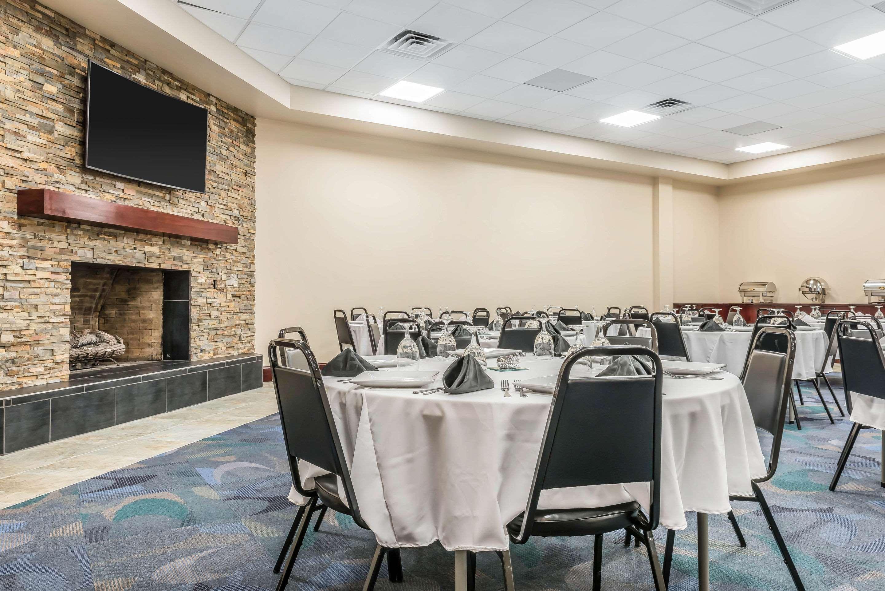 Clarion Inn Belle Vernon Kültér fotó