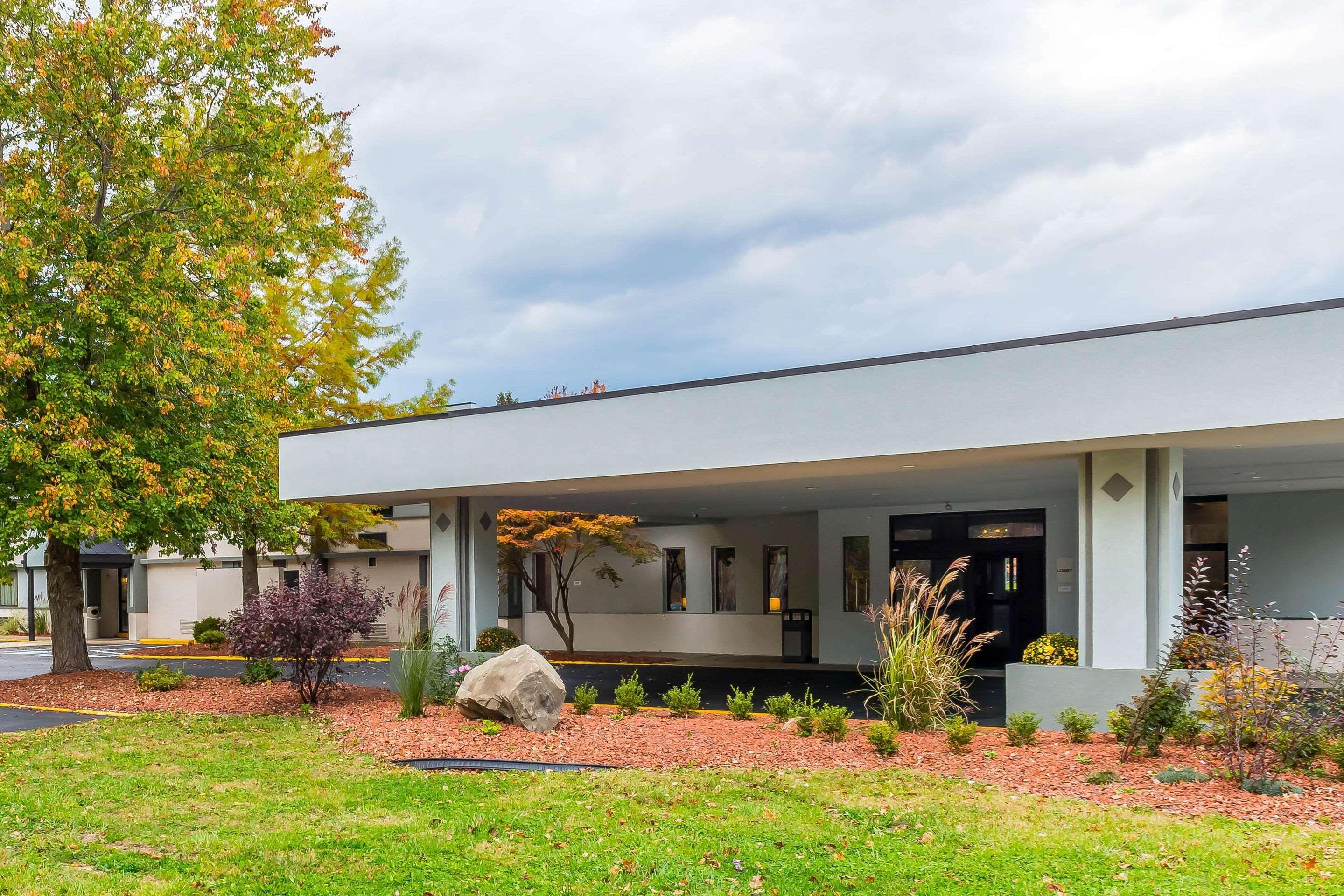 Clarion Inn Belle Vernon Kültér fotó